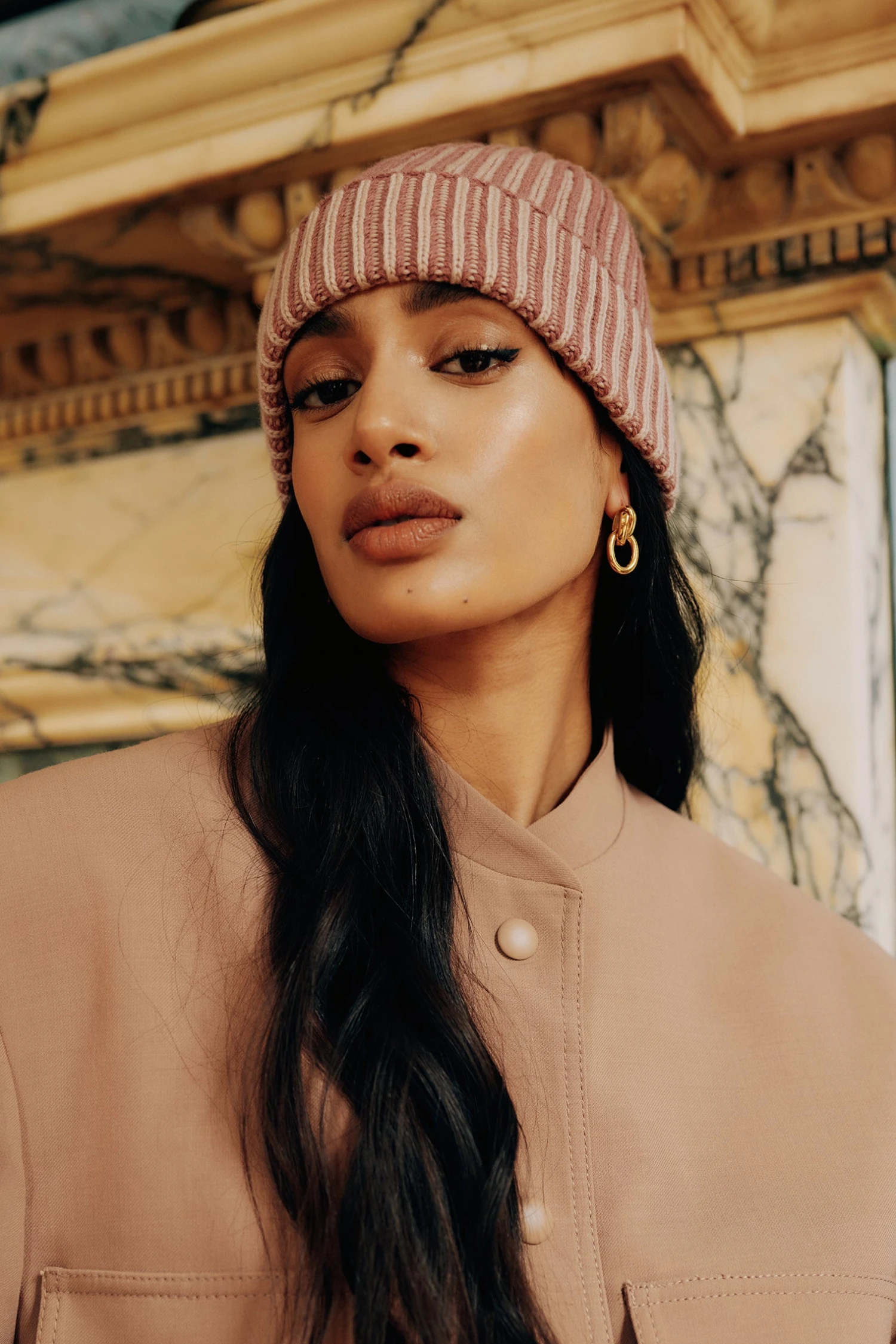 Two-Tone Cashmere Ski Beanie - Image 5